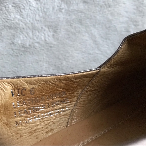 Chocolat Blu Vic Seamed Pleated Ruched Metallic Leather Wedge Loafer Flats Sz 6 - Picture 11 of 12